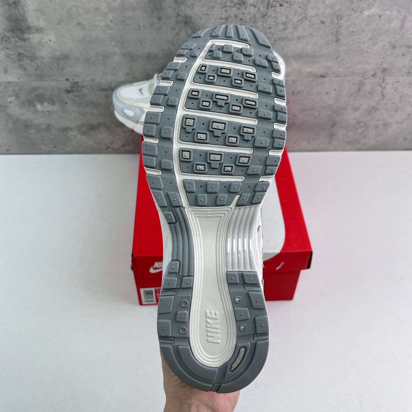 P6000 - Wolf Grey