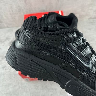 P6000 - Triple Black