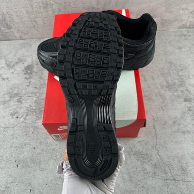 P6000 - Triple Black