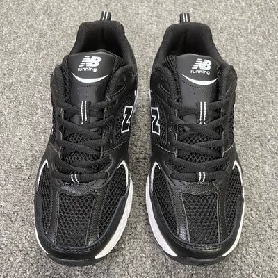NB530 - Black & White