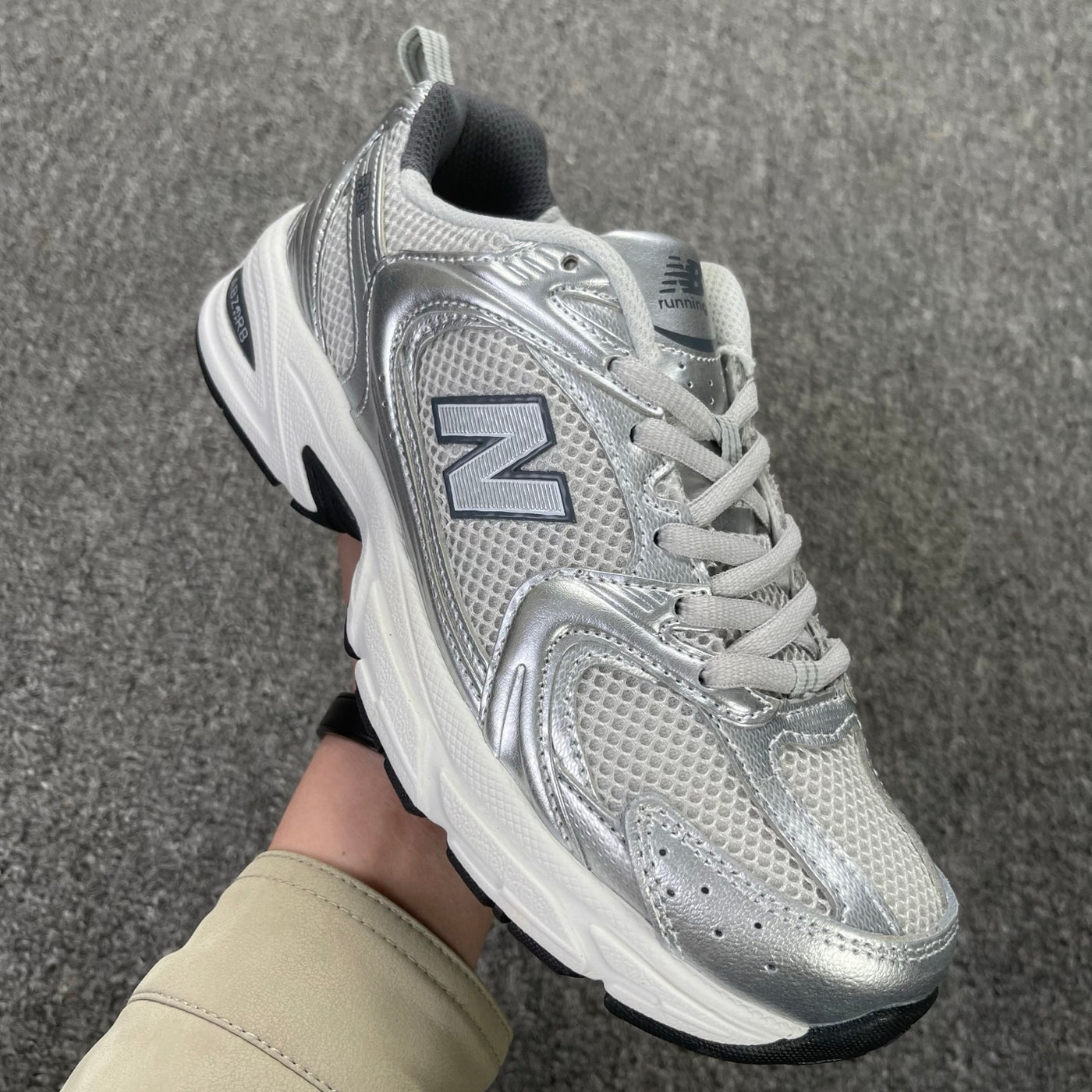 NB530 - Silver